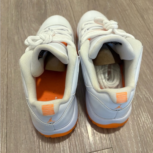 Wmns Air Jordan 11 Retro Low 'Bright Citrus' - Picture 4 of 6